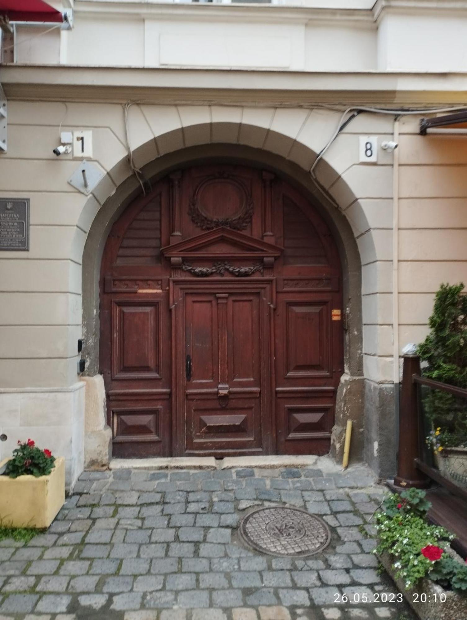 Na Katedralniy Apartment Lviv Bagian luar foto