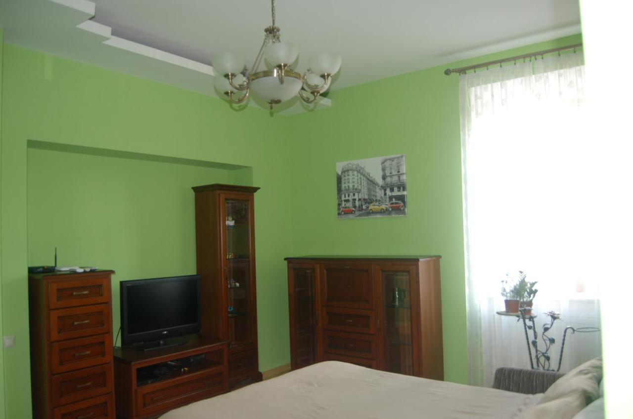 Na Katedralniy Apartment Lviv Bagian luar foto