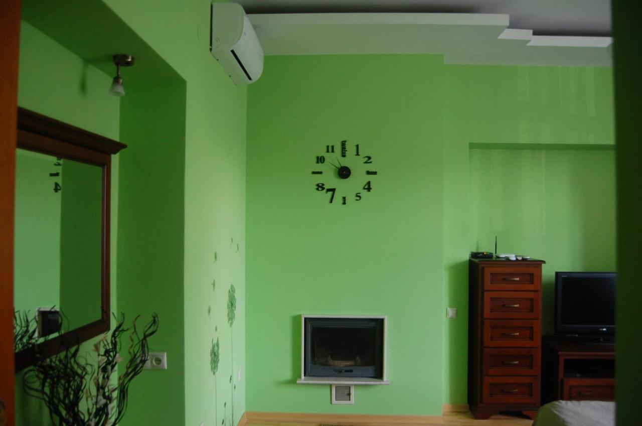 Na Katedralniy Apartment Lviv Bagian luar foto